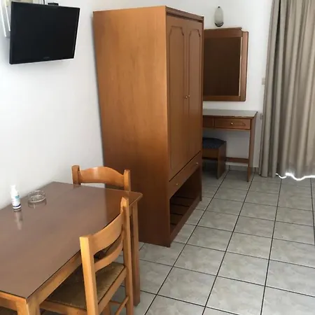 Dimitris Lejlighedshotel Platanés